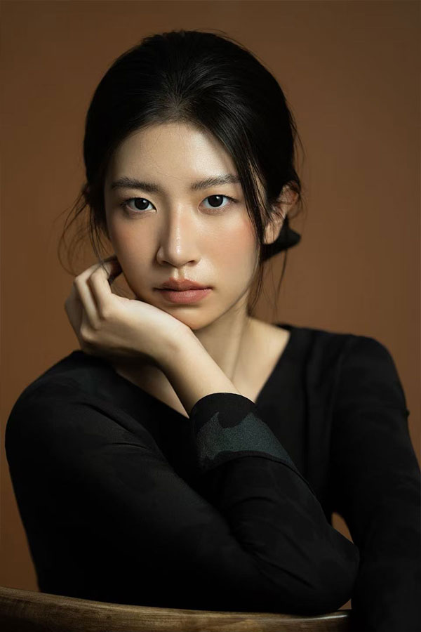 China-Jingqi-Xu-Top-Model